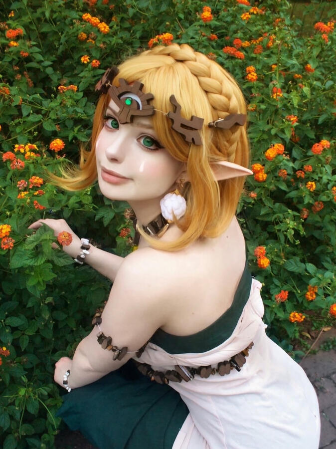 Princess Zelda; Tears of the Kingdom | Photo by @Jenniichii